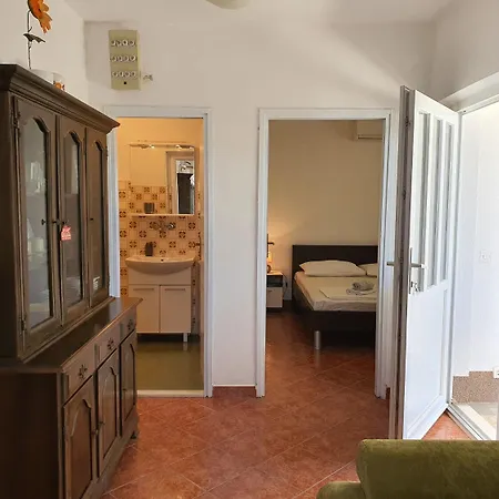 Nina Apartment Seget Vranjica