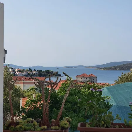 Apartment Nina Seget Vranjica