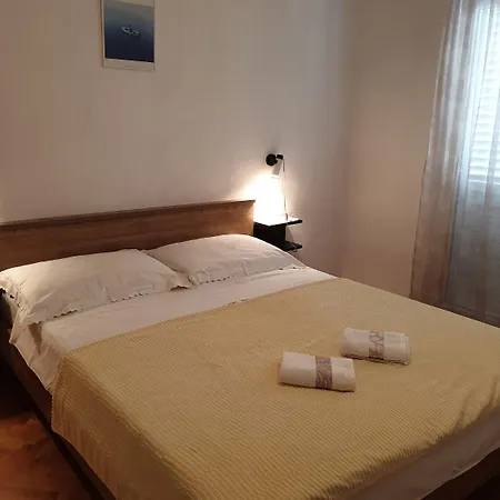 Nina Apartment Seget Vranjica